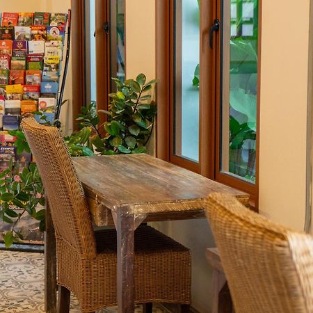 Buri Gallery House Τσιάνγκ Μάι Εξωτερικό φωτογραφία