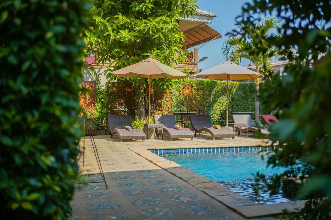 Buri Gallery House Τσιάνγκ Μάι Εξωτερικό φωτογραφία