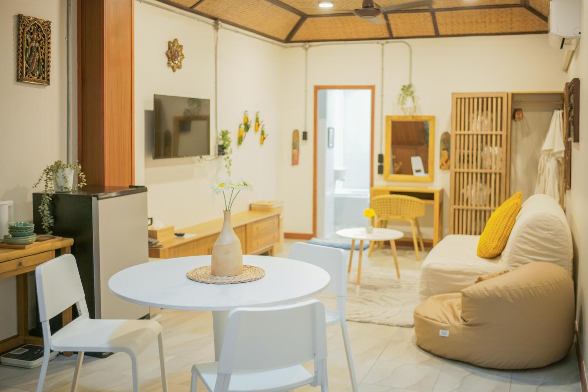 Buri Gallery House Τσιάνγκ Μάι Εξωτερικό φωτογραφία